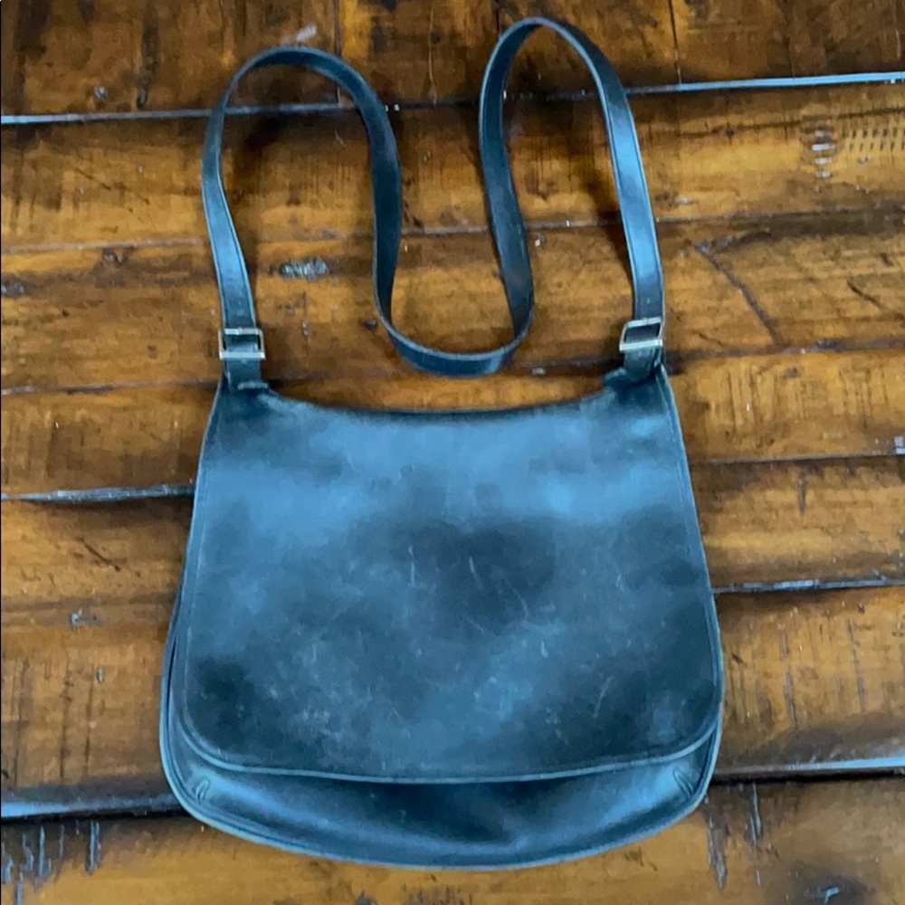 Authentic vintage Coach shoulder bag